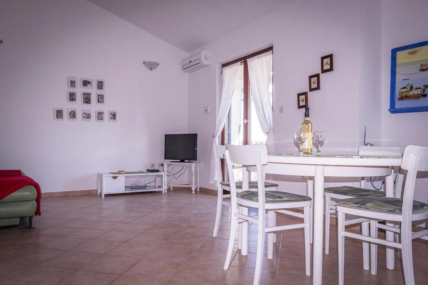 Apartments Brane - 100M From The Beach Trogir Dış mekan fotoğraf